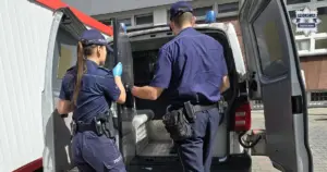 Uciekali przed policją - okazało się, że obaj są poszukiwani