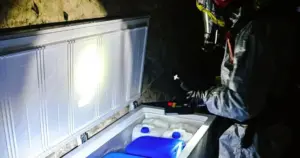 Fabryka narkotyków zamknięta! Policja zlikwidowała linię produkcyjną i zatrzymała cztery osoby