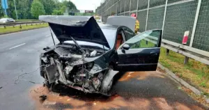 Pijany Gruzin rozbił auto - z Ukrainką próbowali oszukać policjantów