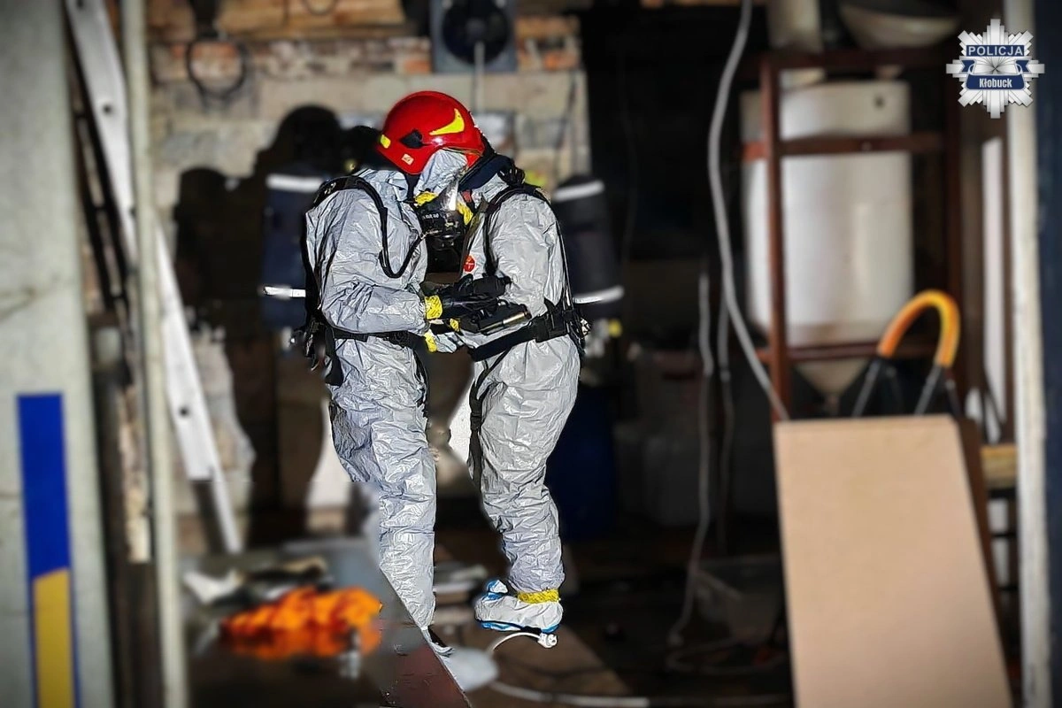 Fabryka narkotyków zamknięta! Policja zlikwidowała linię produkcyjną i zatrzymała cztery osoby