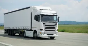 Ciężarówka na drodze to duża odpowiedzialność! O tym pamiętaj