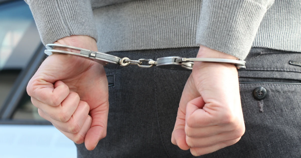 Ponad 650 zarzutów dla 41-latka! Odpowie za serię oszustw