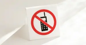 Nowe zasady dla uczniów - od jutra zakaz telefonów w szkołach!