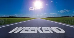 Piątkowy wieczór, długi weekend i chwila oddechu. Tylko pamiętajcie o jednym: wracajmy wszyscy cali