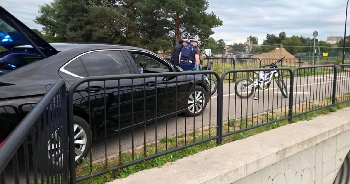 Pościg grupy Speed za nastolatkami na motocyklach