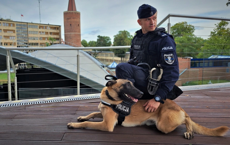Rekrutacja do śląskiej policji 2026: Ostatnie terminy, zarobki, finanse i etaty cywilne