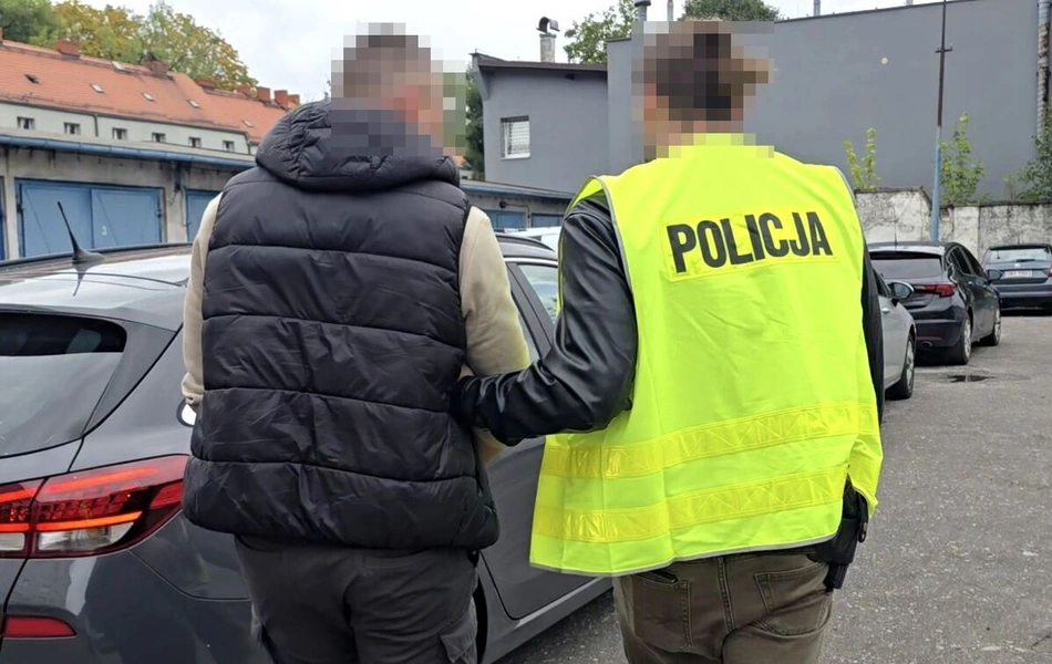 Narkotyki, kradzieże i ataki na ochronę. Recydywista z Ukrainy deportowany z Polski