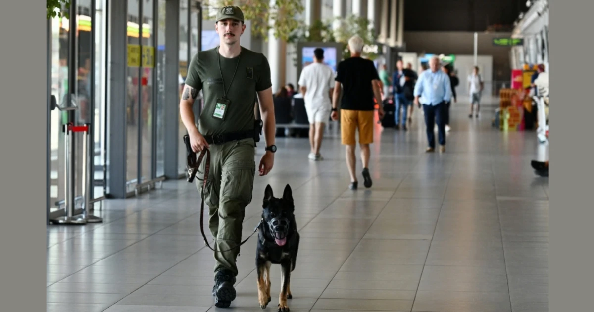 Żart o bombie na lotnisku