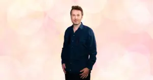 Tim Fabian wraca do Szlagierowej Listy! „Ja tu, Ty tam” to historia o tęsknocie